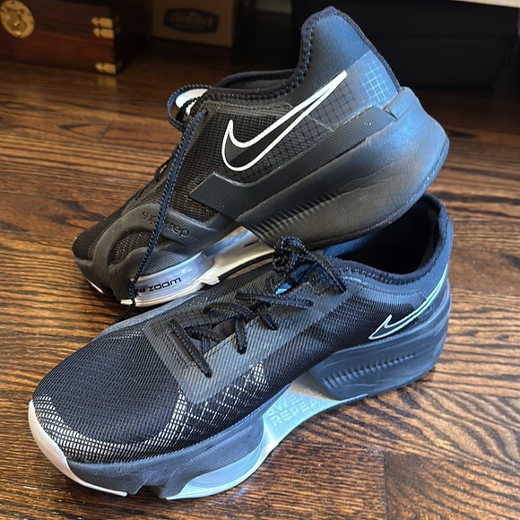 🖤Nike air zoom super rep 3 sneakers- w us size 9- great condition🖤 - Picture 2 of 10